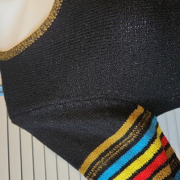 Kaktus Colorful Striped Asymmetrical Sweater - Picture 6 of 12